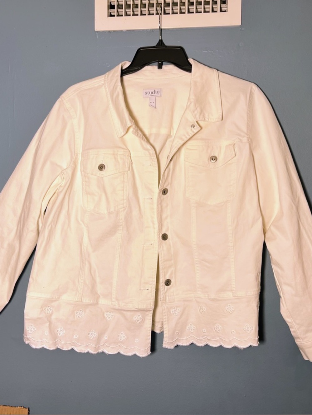 Studio By Denim & Co. Women’s XL Eyelet Peplum White Denim Jacket